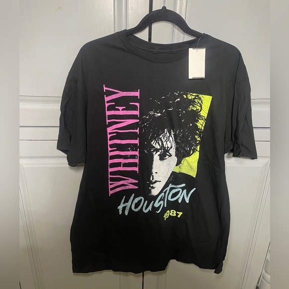Whitney Houston 1987 Black Short Sleeve Casual T Shirt Unisex XL Oversized NWT - Picture 1 of 5
